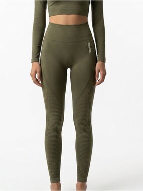 Gymshark olive green detailed seamless pull on stretchy workout leggings sz Med